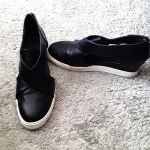 Wedge side cutout sneakers